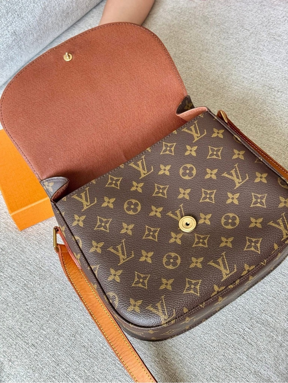 Louis Vuitton Monogram Canvas Saddle Crossbody with Vachetta Trim - Picture 11 of 16